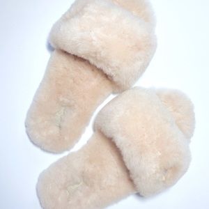 UGG Fluff Slide White Natural Sheepskin Slippers
